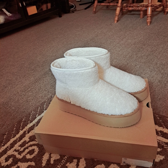 NWOT Steve Madden Embriodered Crue-F Natural Ankle Boot - Picture 7 of 9